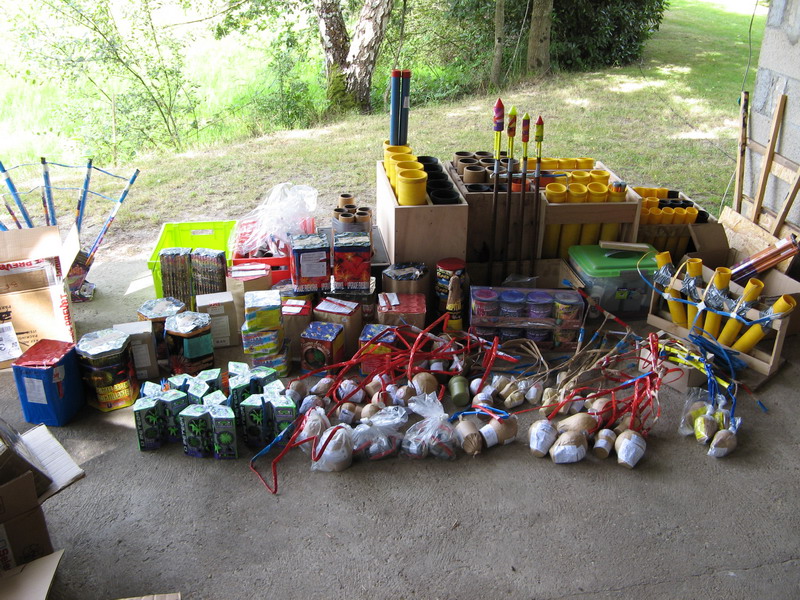 http://carnagecorp.com/pyro/images/IMG_2248_800x600.jpg